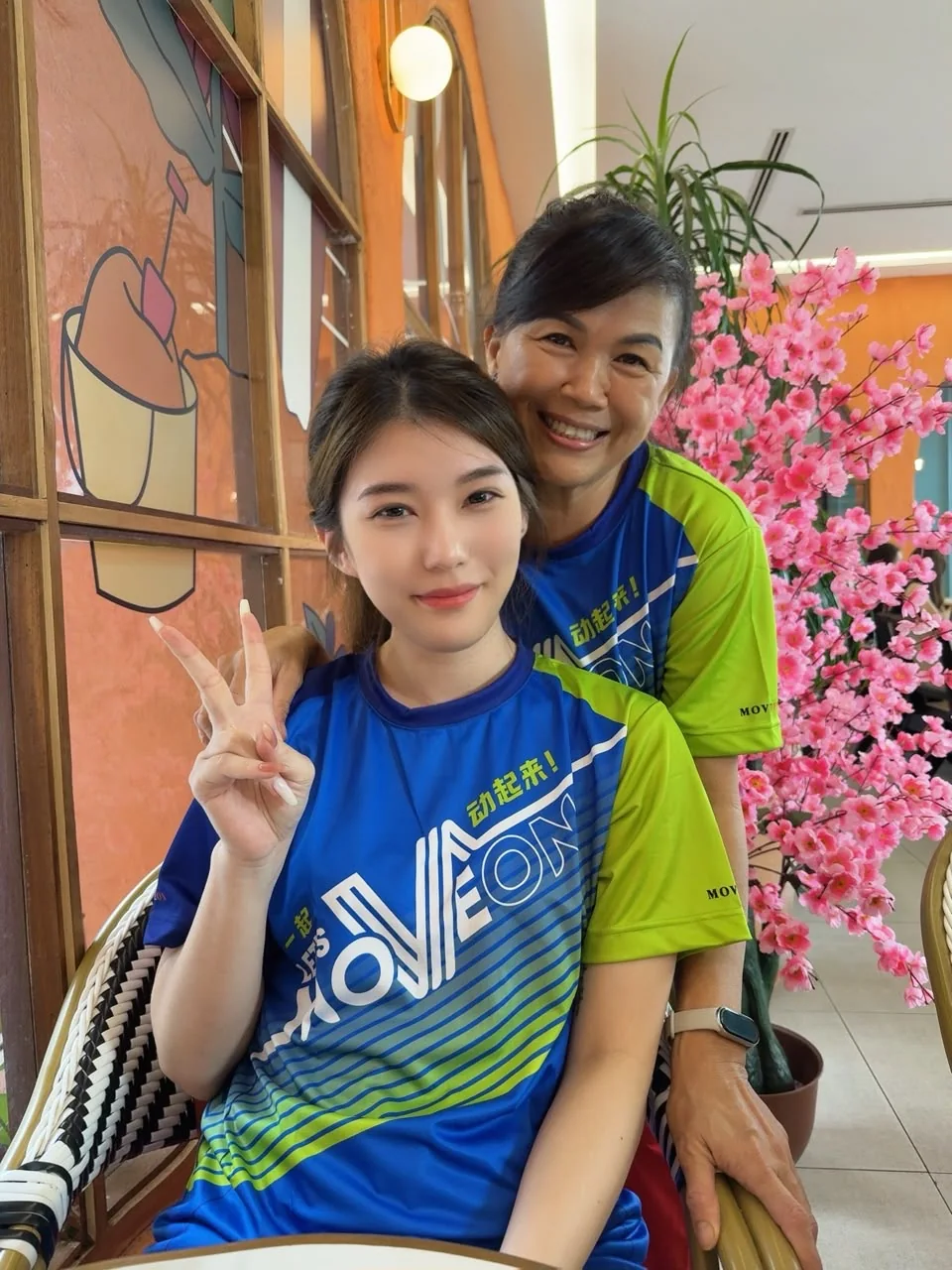 小晴与大家面对面交流